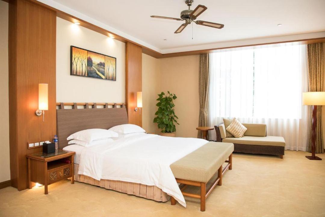 Hillview Golf Resort Dongguan Дунгуань Экстерьер фото